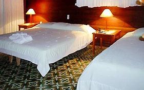 Pakaas Palafita Lodge